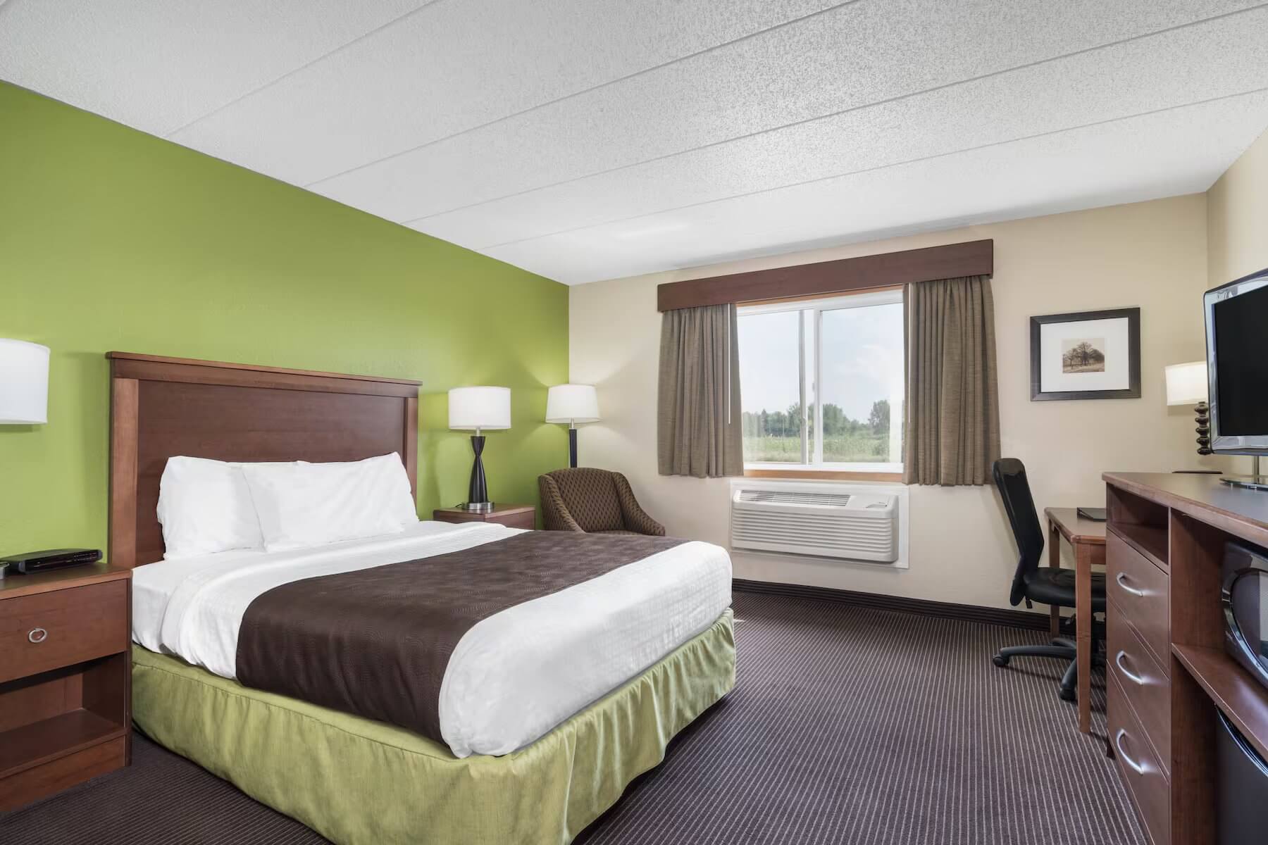 AmericInn by Wyndham Little Falls - Single Bedroom