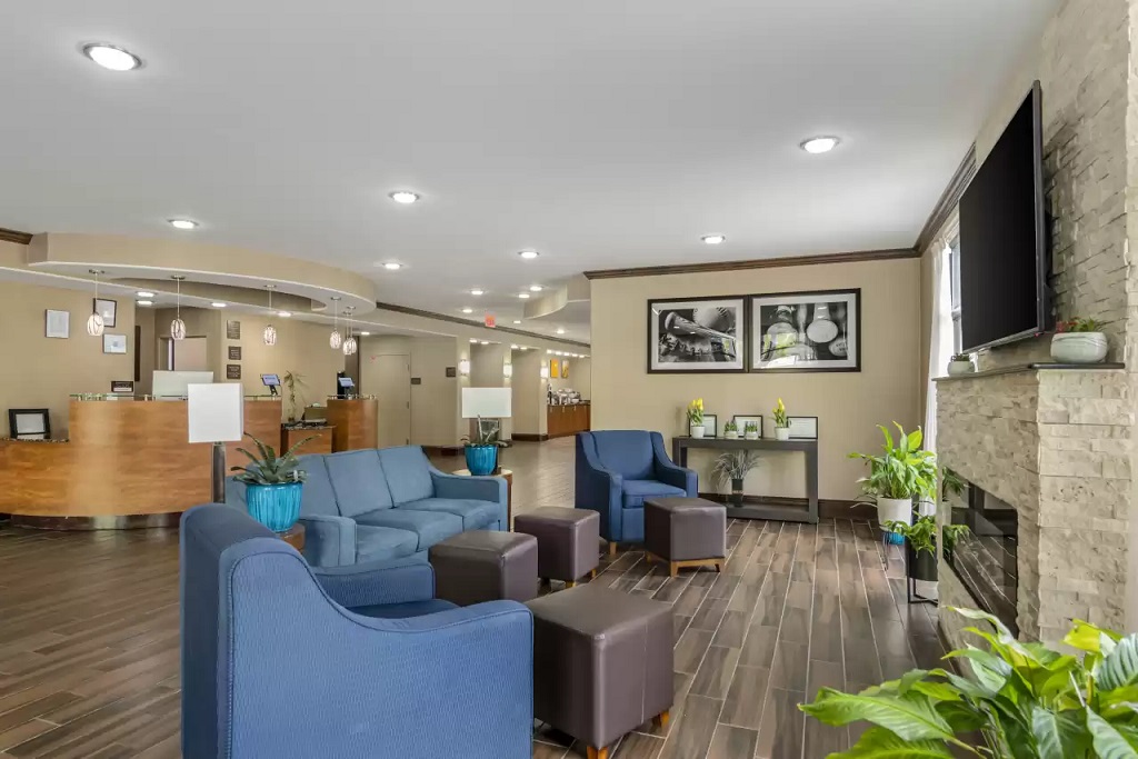 Comfort Suites At Kennesaw State UniversityComfort Suites At Kennesaw State University - Lobby