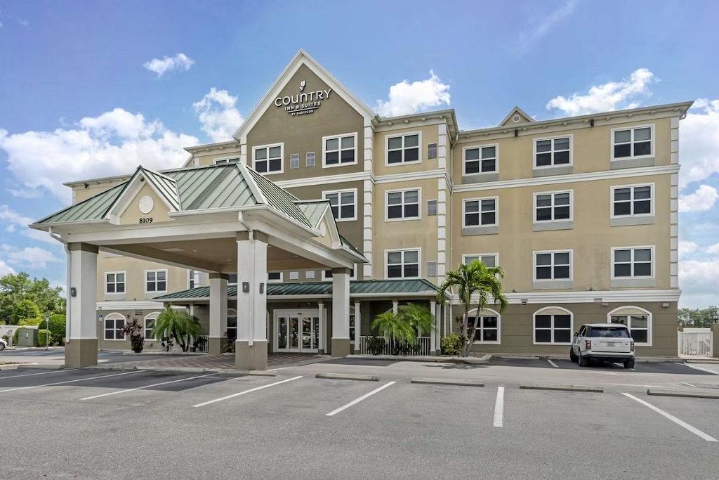 Country Inn & Suites by Radisson, Tampa Airport North - Exterior1