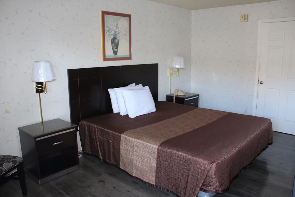 Budget Inn Redwood City - Single Bed Room-11