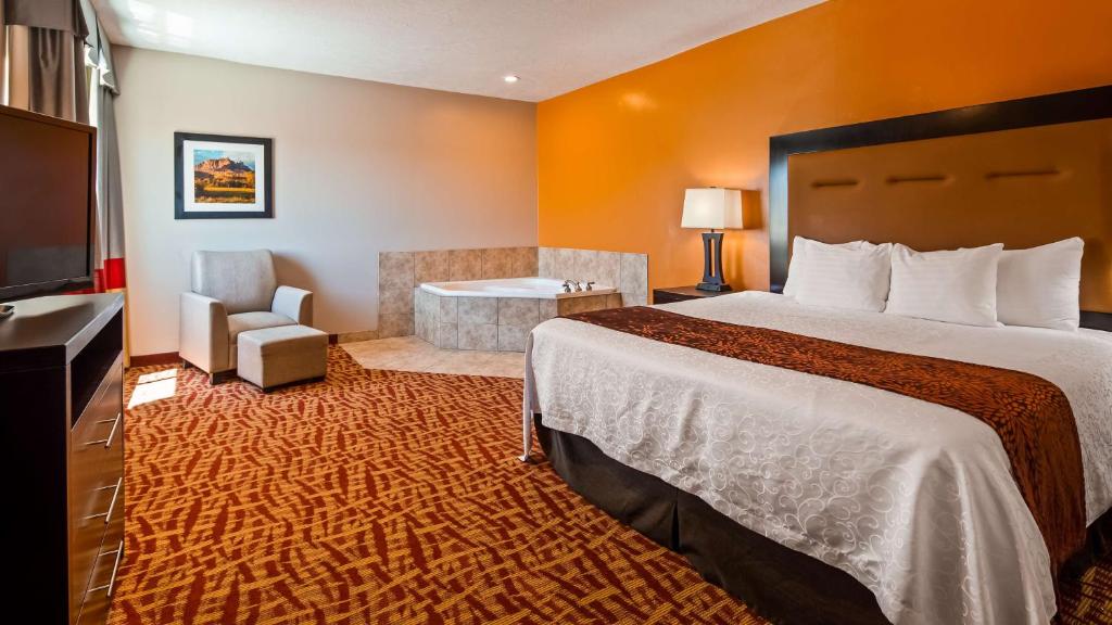 Best Western Plus Zion West Hotel - Single Bed with Hot Tab
