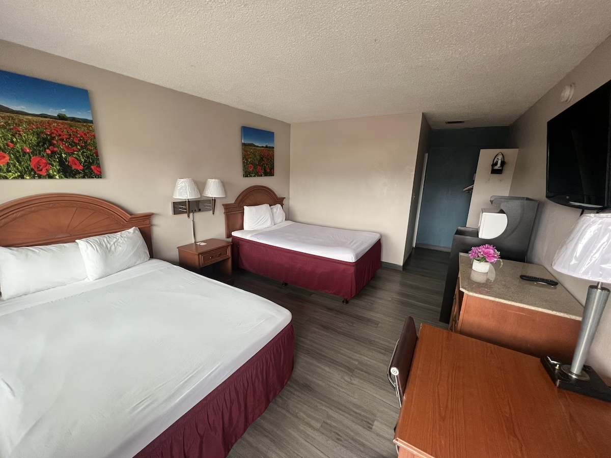 University Inn Chico - Double Beds